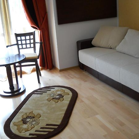 Hotel Valea Cu Pesti Căpăţîneni-Ungureni Kültér fotó