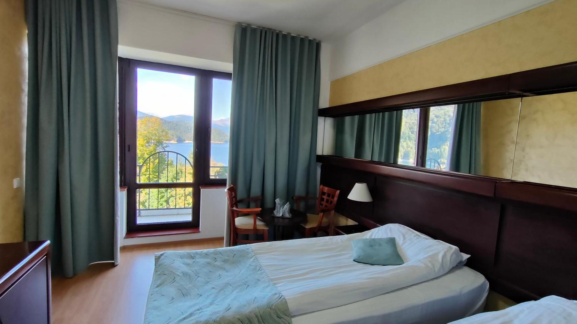 Hotel Valea Cu Pesti Căpăţîneni-Ungureni Kültér fotó