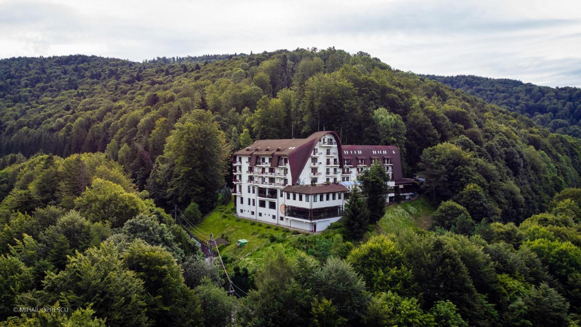 Hotel Valea Cu Pesti Căpăţîneni-Ungureni Kültér fotó