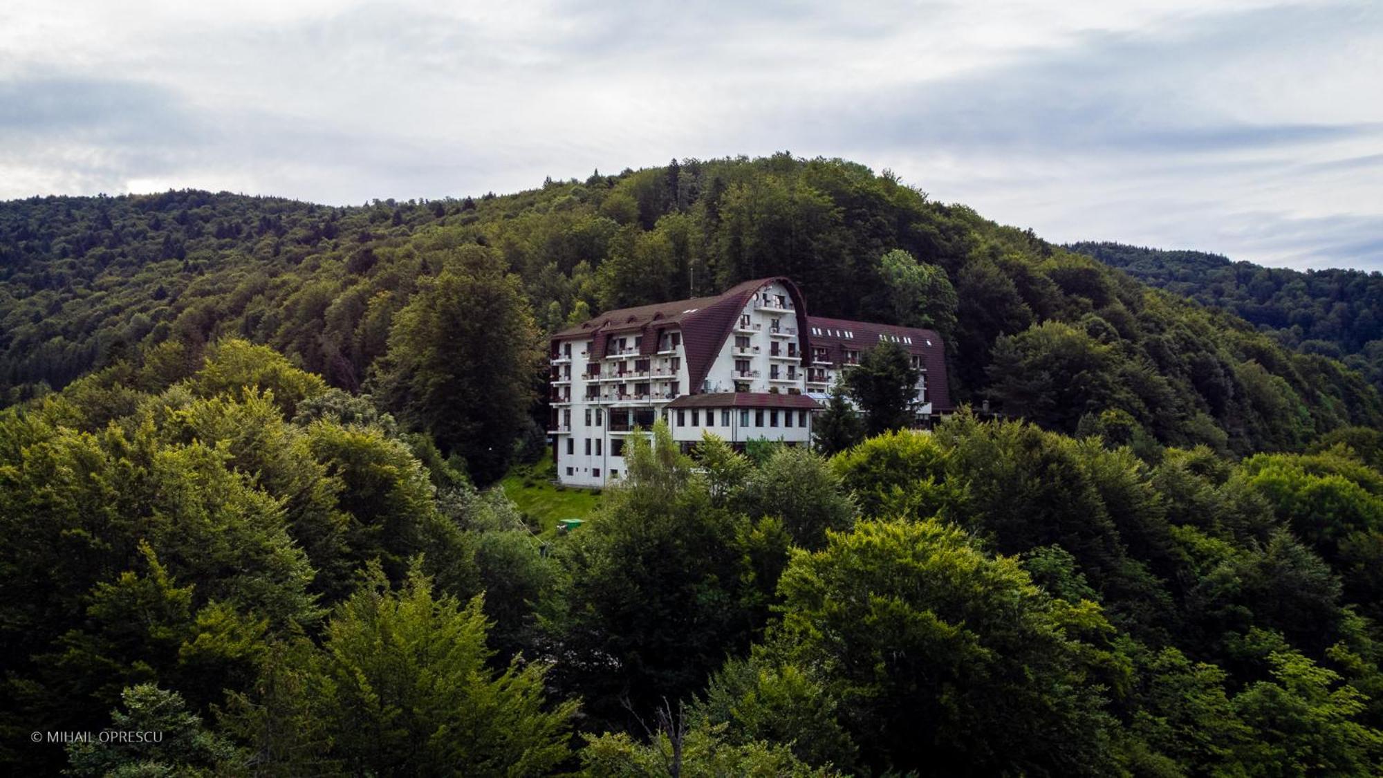 Hotel Valea Cu Pesti Căpăţîneni-Ungureni Kültér fotó