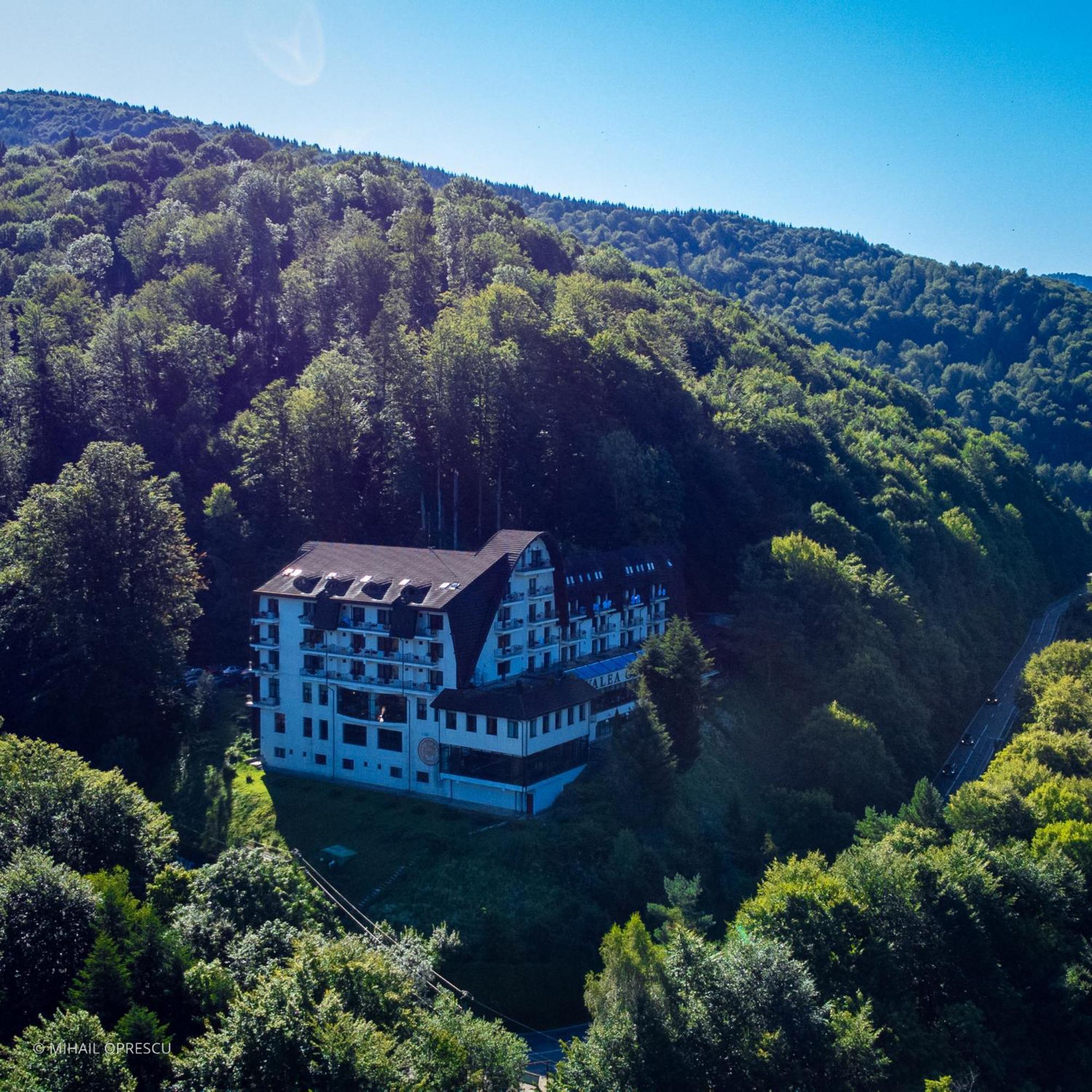 Hotel Valea Cu Pesti Căpăţîneni-Ungureni Kültér fotó