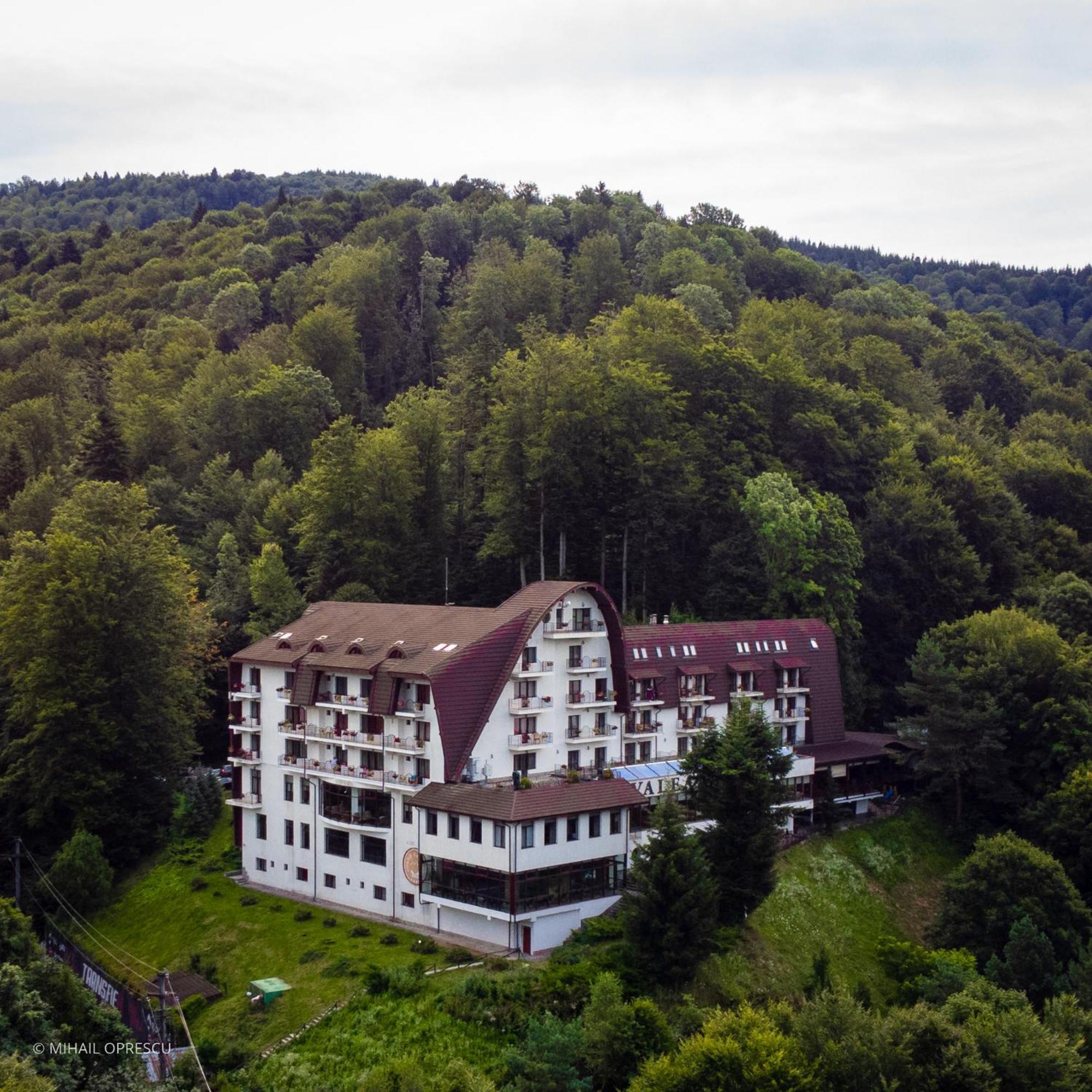 Hotel Valea Cu Pesti Căpăţîneni-Ungureni Kültér fotó